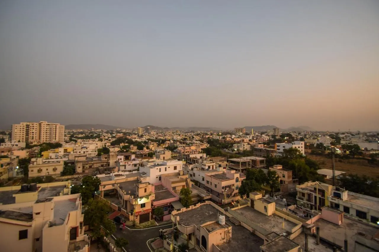 Oyo 12240 Home Peaceful 3Bhk Hiran Magri Udaipur
